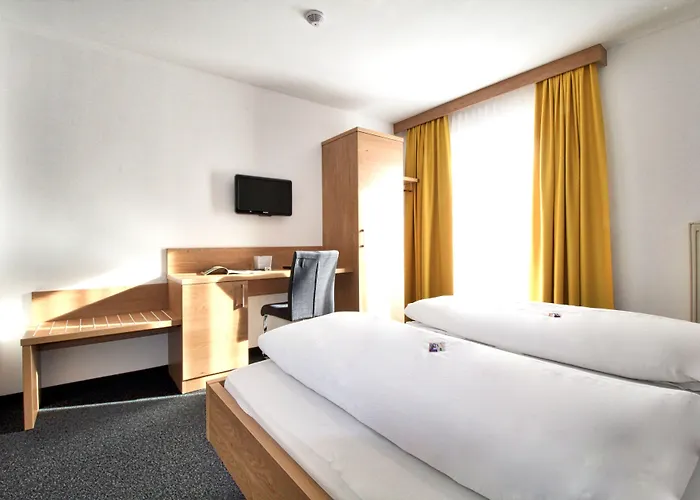 לינה וארוחת בוקר Seelos - Alpine Easy - מימינג